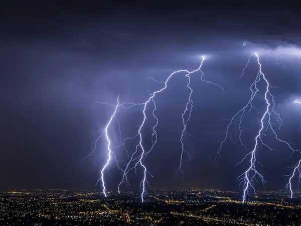 6. Tormenta eléctrica